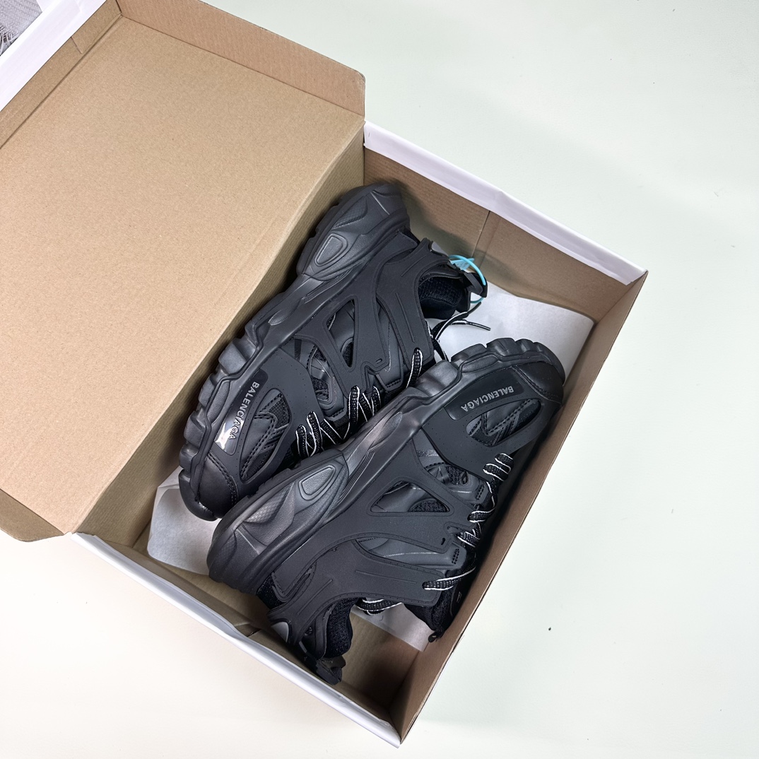 巴黎世家黑色 码数36-44码
