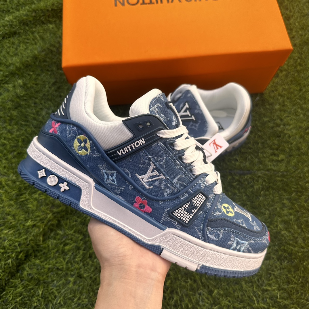 V路易威登 蓝涩牛仔 size36-44  橡胶大底  套楦工艺