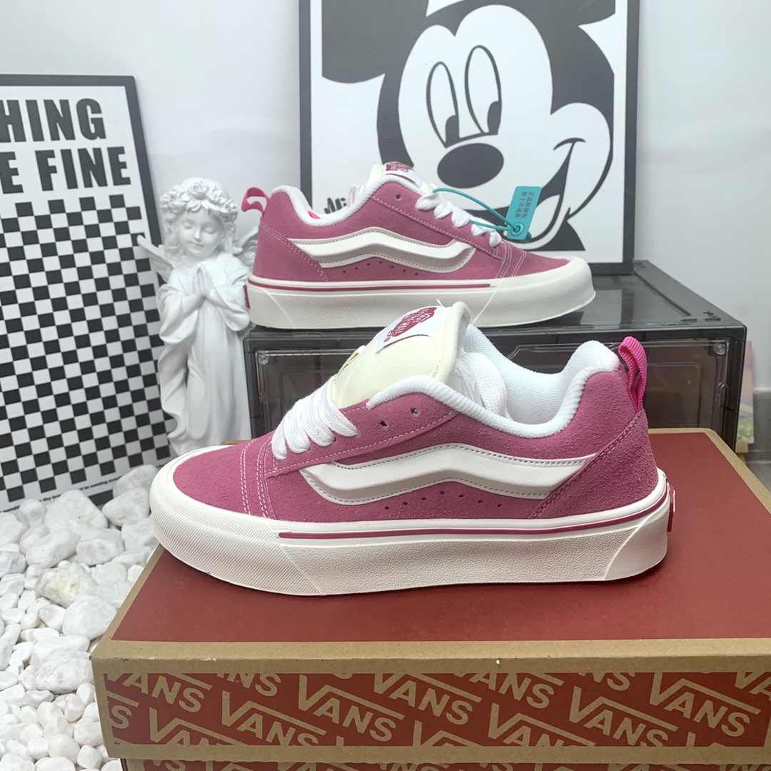 万斯 Vans Knu-Skool万斯枚红面包鞋 36-44码数 男女现货 W1