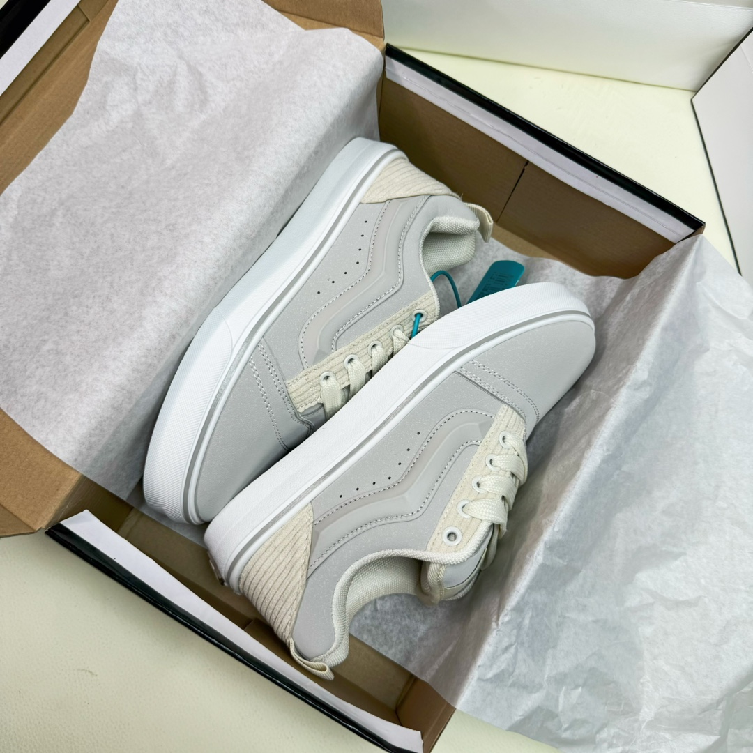 万斯 Vans Knu-Skool万斯奶油面包鞋 36-44码数