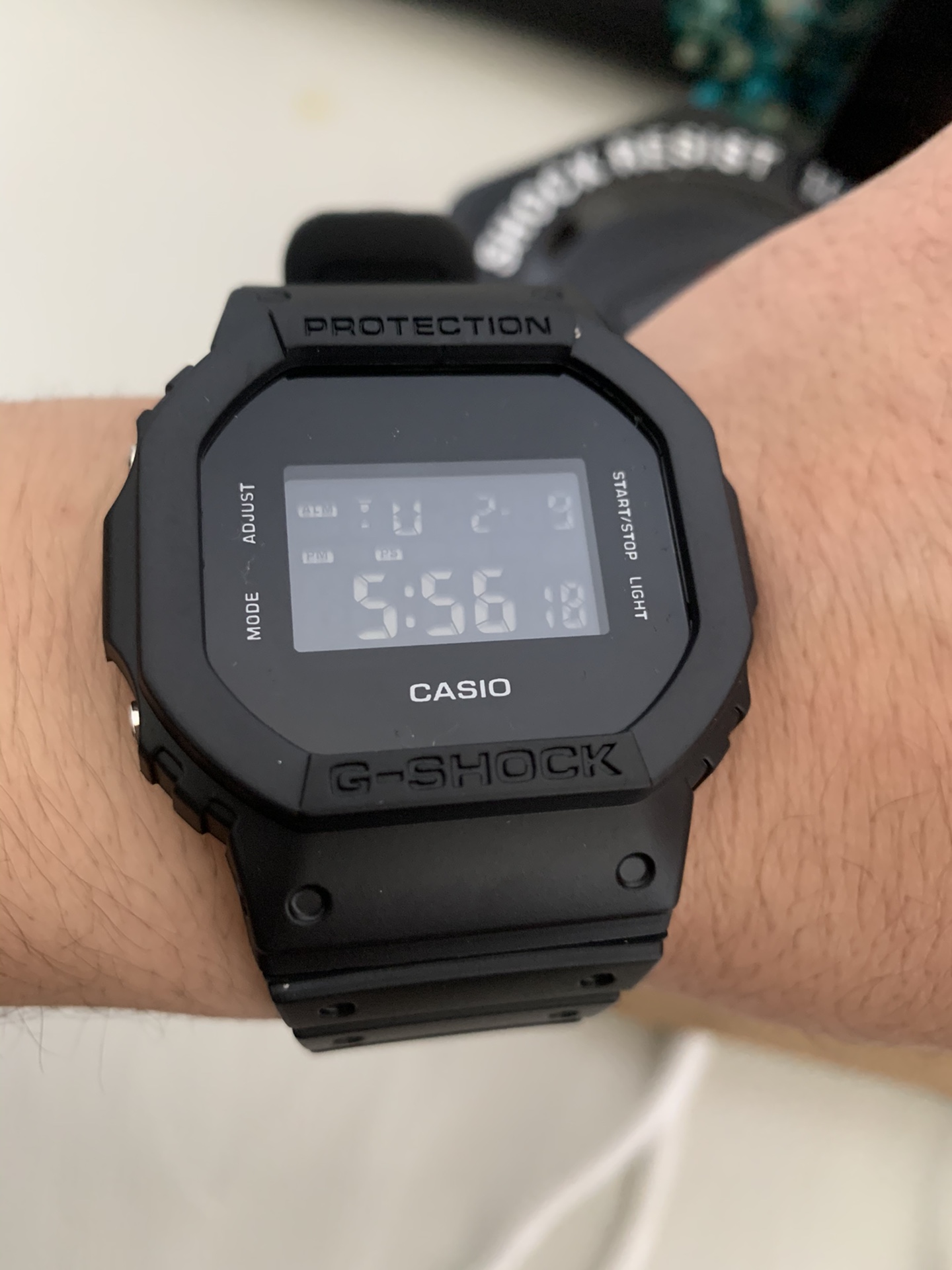 卡西欧  5600小方块2号实拍图片