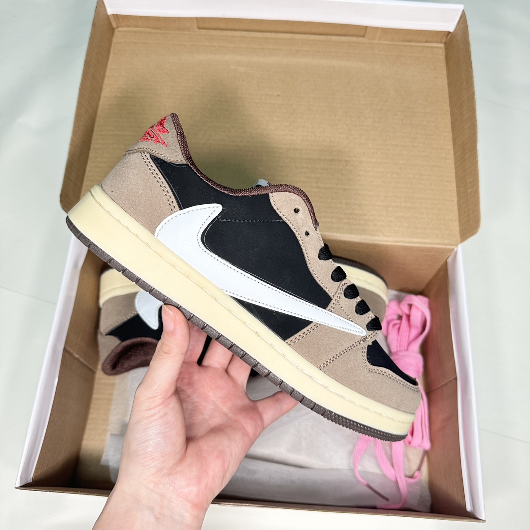  乔一AJ1低帮鬼脸黑粽倒钩 男女现货码数size：36～44码
