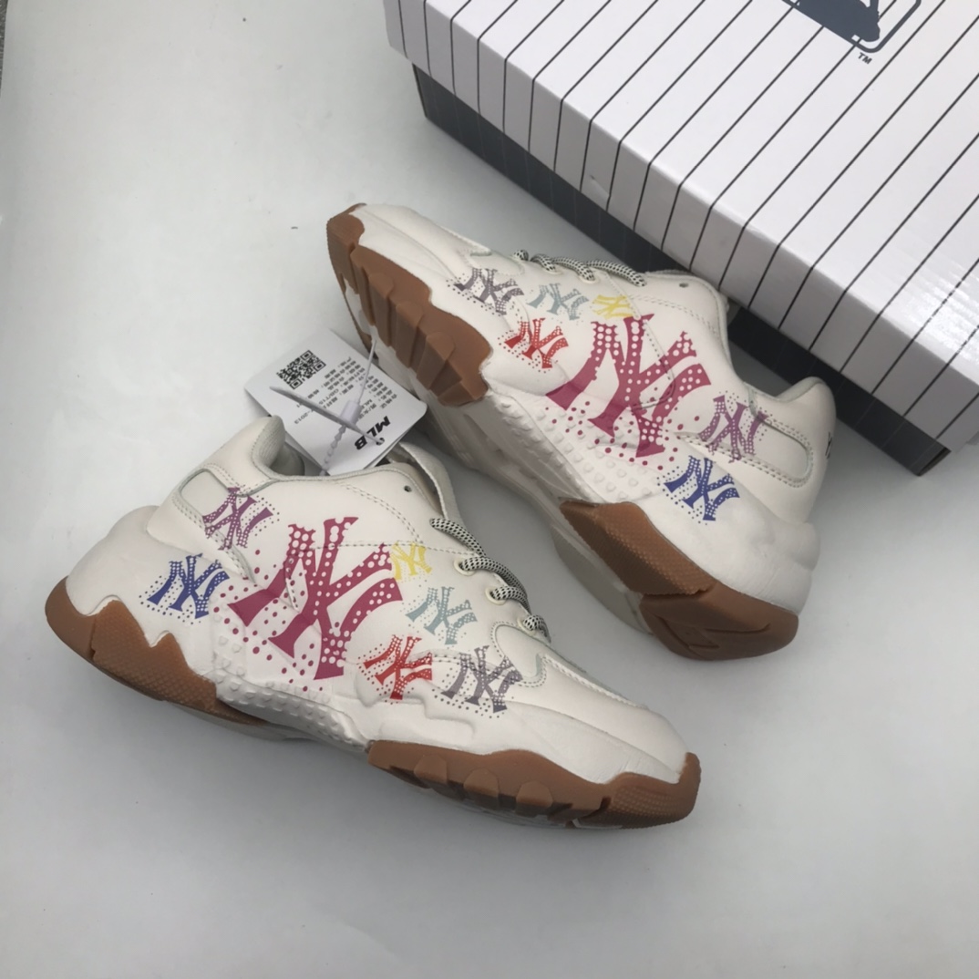 MLB 纽约洋基队 白棕彩标 size36-44   现货  
