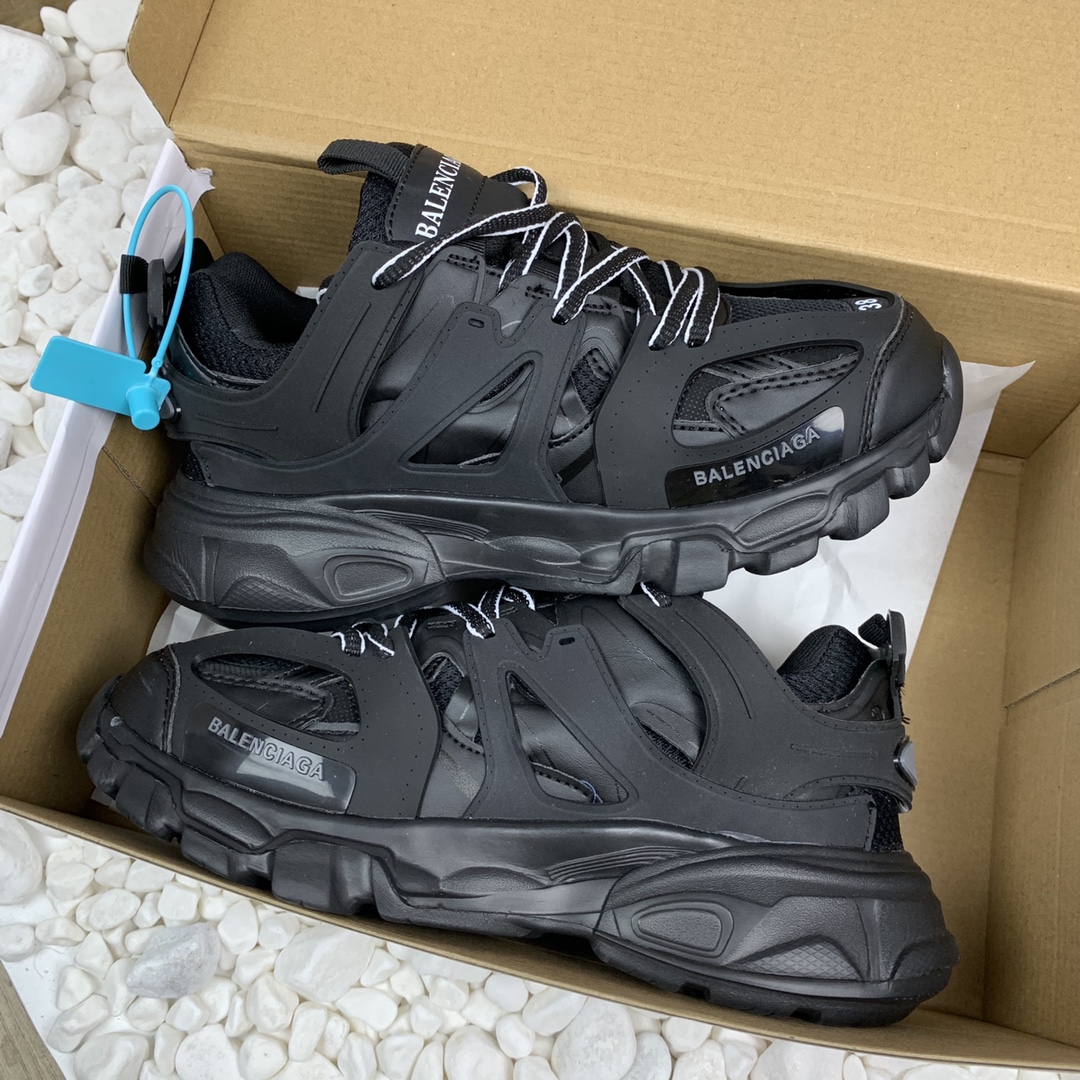 Balenciaga 巴黎世家 黑色 36-44码 男女现货