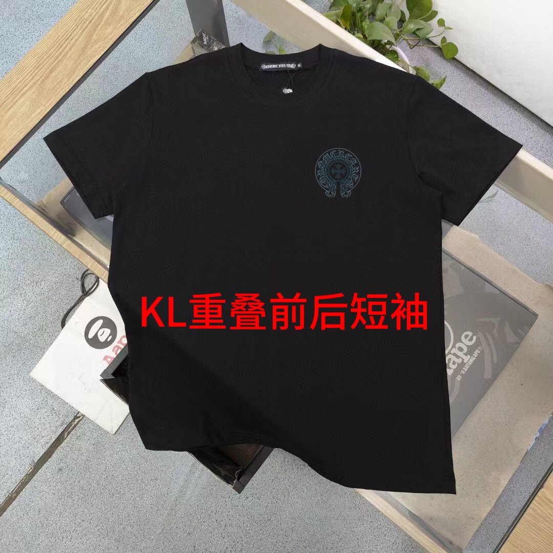 颜色;黑色，白色，纯棉面料克罗心短袖T恤，圆领设计，时尚百搭，胸前印花logo，经典的微宽松版型时髦精们玩了这么久都不腻。要注意的是，一些质地不够硬挺的T