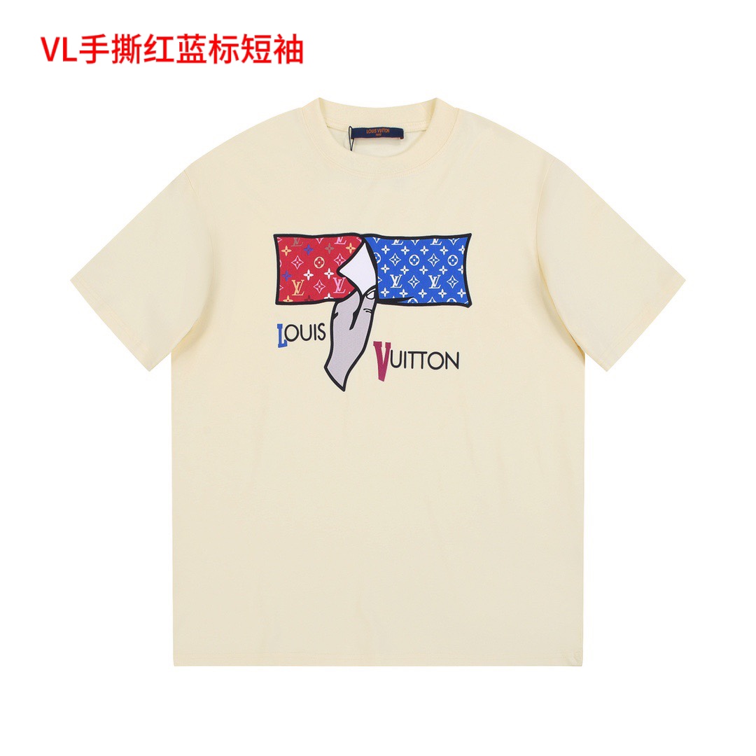VL手撕红蓝标短袖短袖上新原标,米色专柜正品代购新品, VUITTON 路易威登 秀场限定23ss新款红与蓝老花字母图案经典圆领短袖定制同缸染面料  手感非常舒服  秋冬最新砖柜同步 OS落肩版型 时