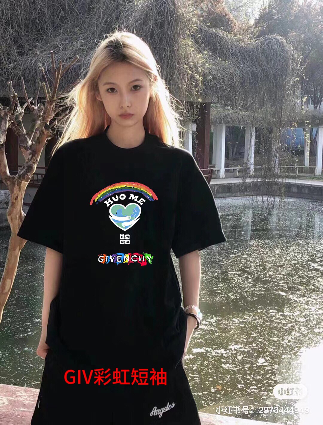 GIV彩虹短袖Givenchy 纪梵希 GVC 23SS 4G彩虹涂鸦印花短袖T恤，再一次沦陷于纪梵希的logo，彩色徽标涂鸦印花短袖，时尚好看又潮流，不挑人好搭配~采用双纱纯棉面料 舒适透气 程度刚