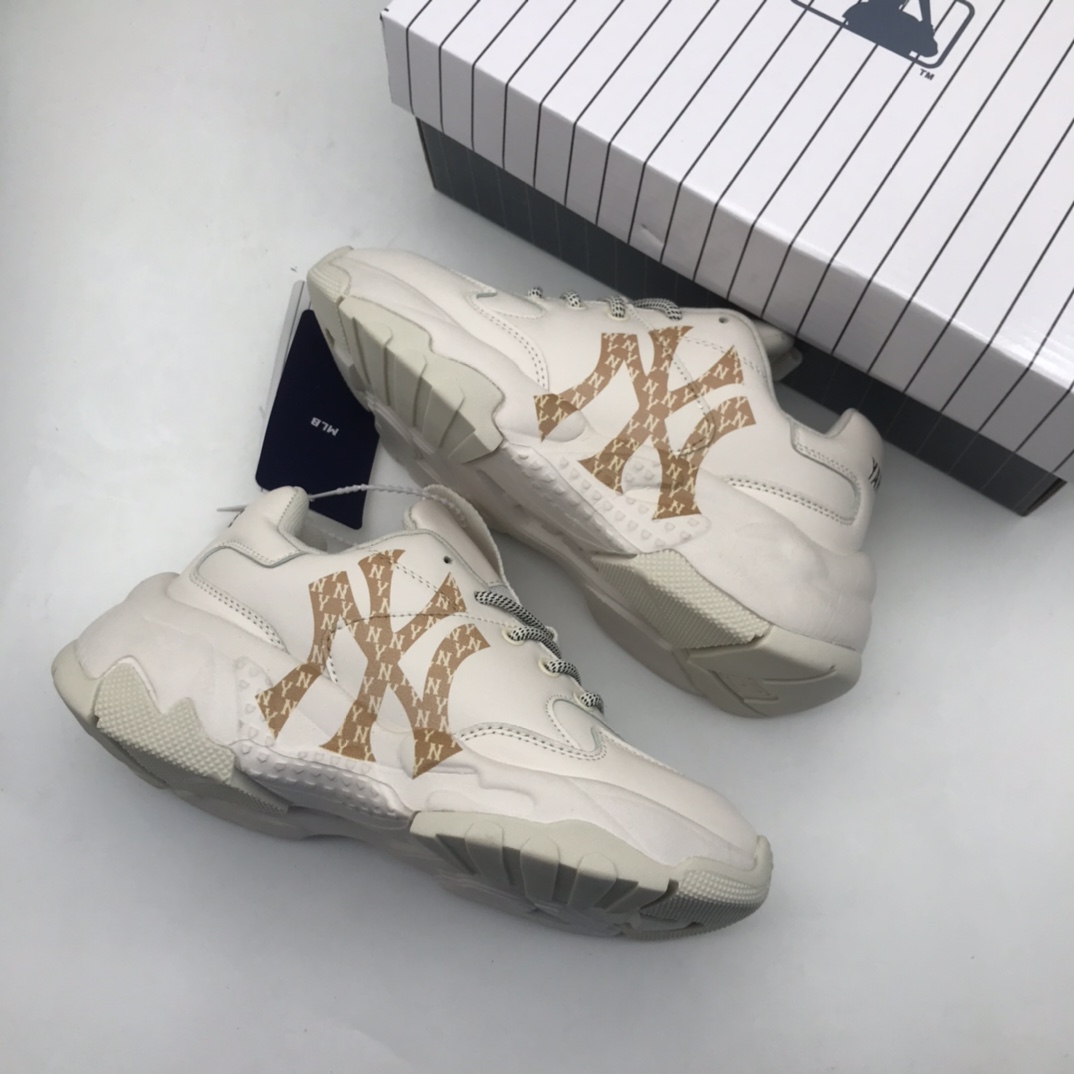 MLB 纽约洋基队  白金  size36-44   现货  