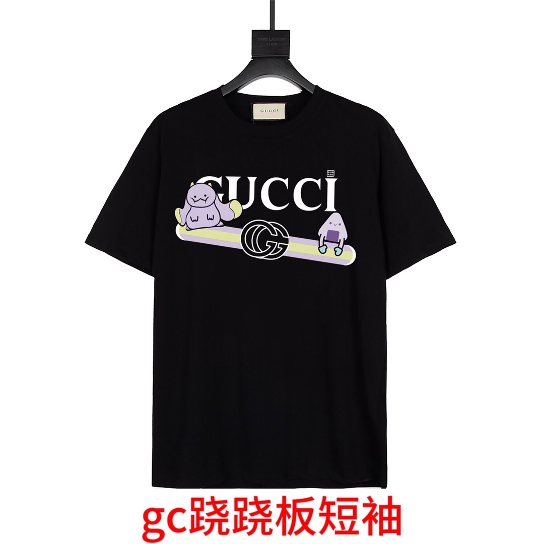 gc跷跷板短袖独家实拍 质感非常丰富 gucci古驰 23春夏新品联名日本动漫卡哇伊系列 饰有卡通图案印花 上身减龄百搭 宽松版型 男女同款钱颜色：黑 白 米杏码数：M-4xl