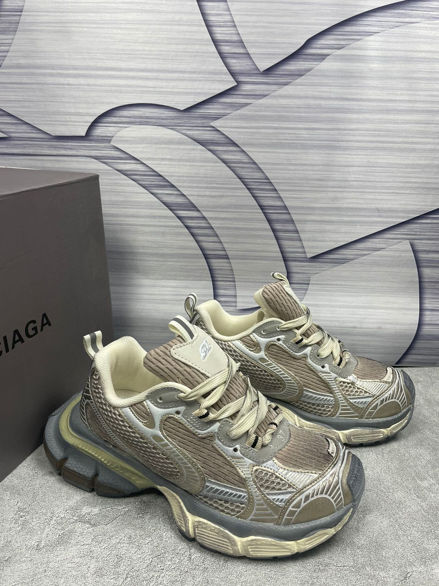 Blenciaga 巴黎世家  3XL 网布 系带老爹鞋 香槟色 码数36-44 男女现货