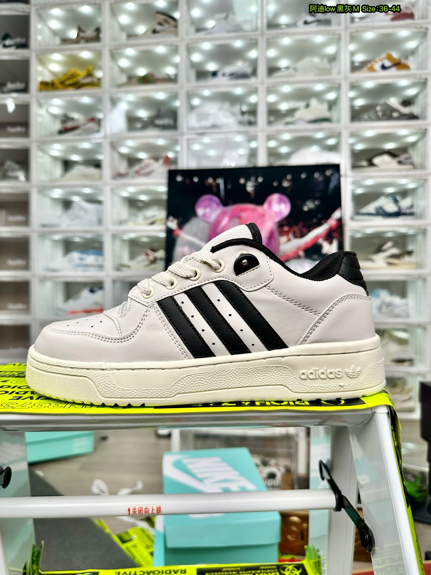  Adidas 阿迪达斯 阿迪 low 黑灰 尺码36-44 男女码现货