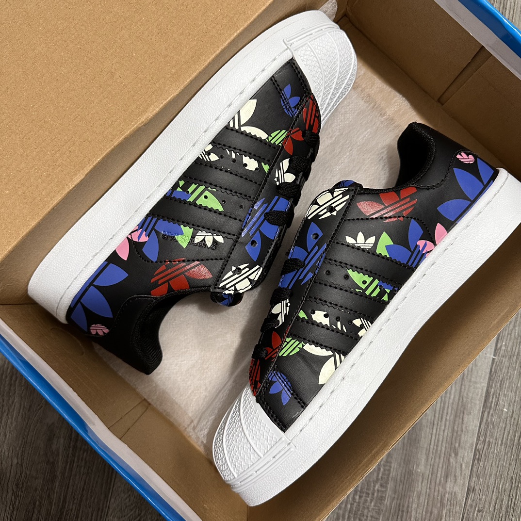  Adidas 阿迪达斯 贝壳头 黑彩 36-44码数  男女现货